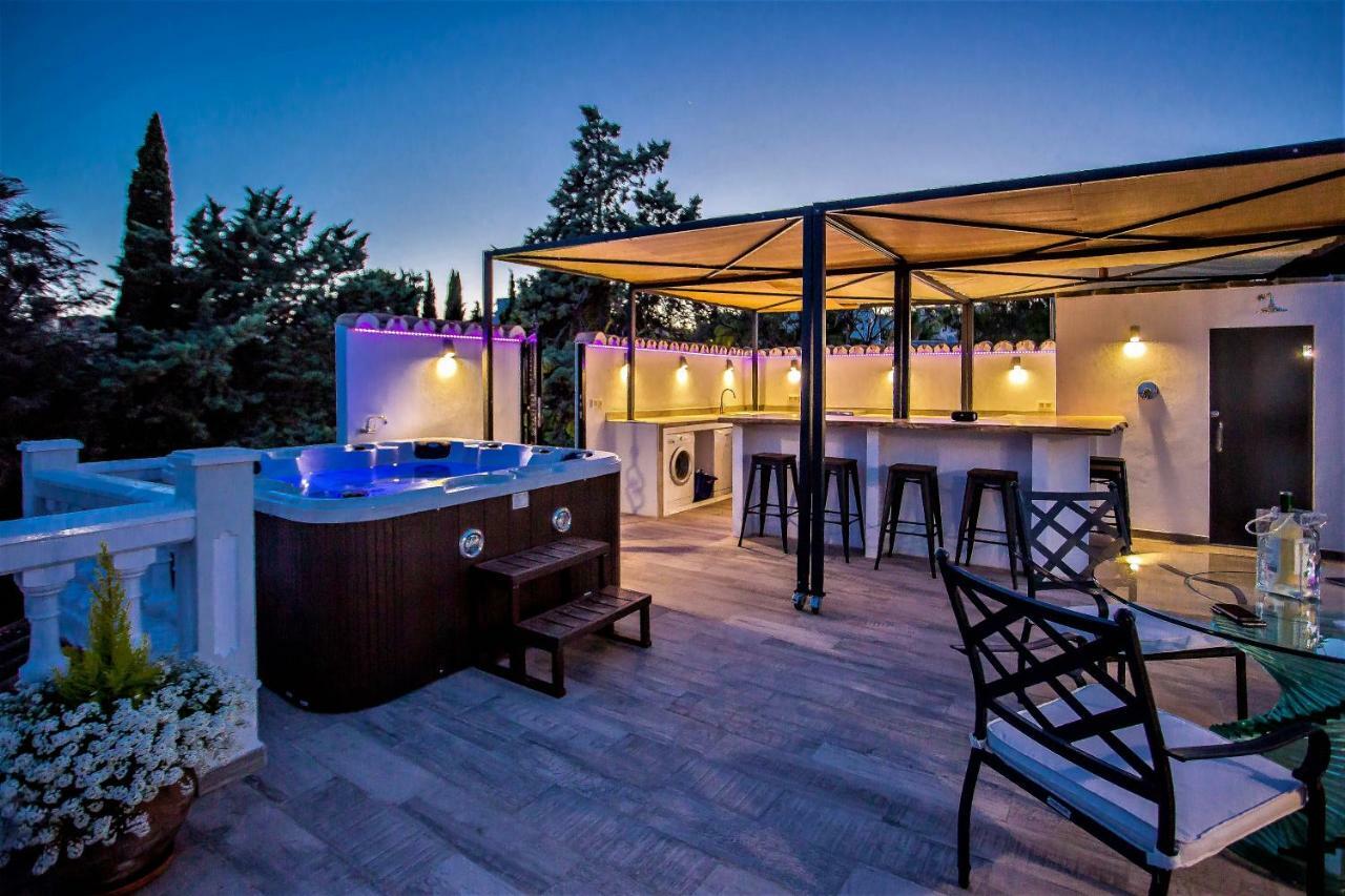 Luxury Villa With Swimming Pool And Jacuzzi Marbella Zewnętrze zdjęcie
